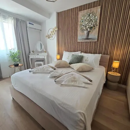 Apartment Lazuli Beachfront Sea View Ap 37 *